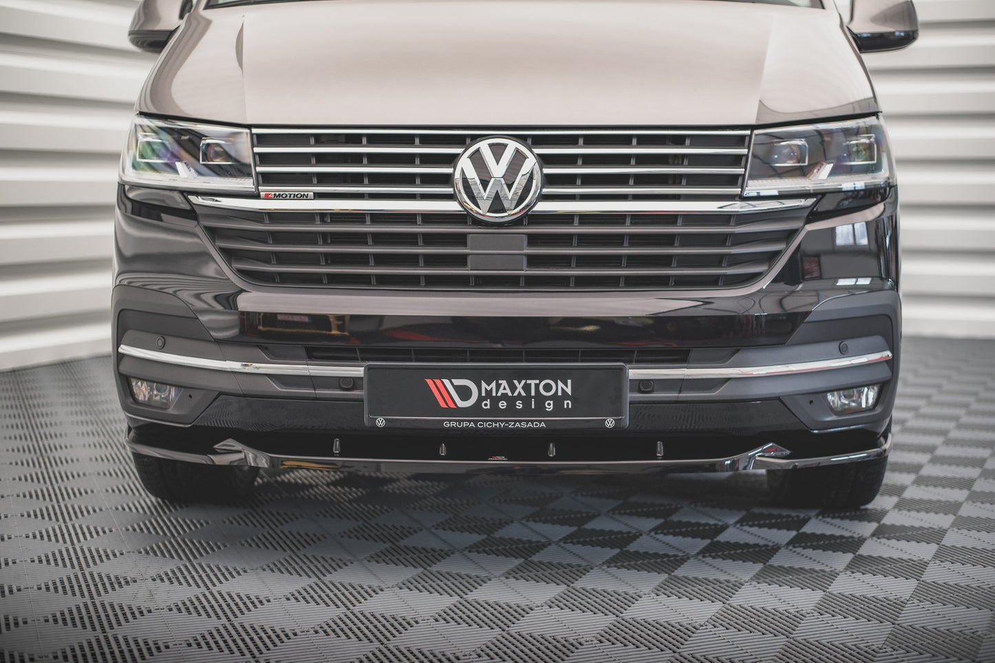 Front splitter v.2 volkswagen t6 facelift