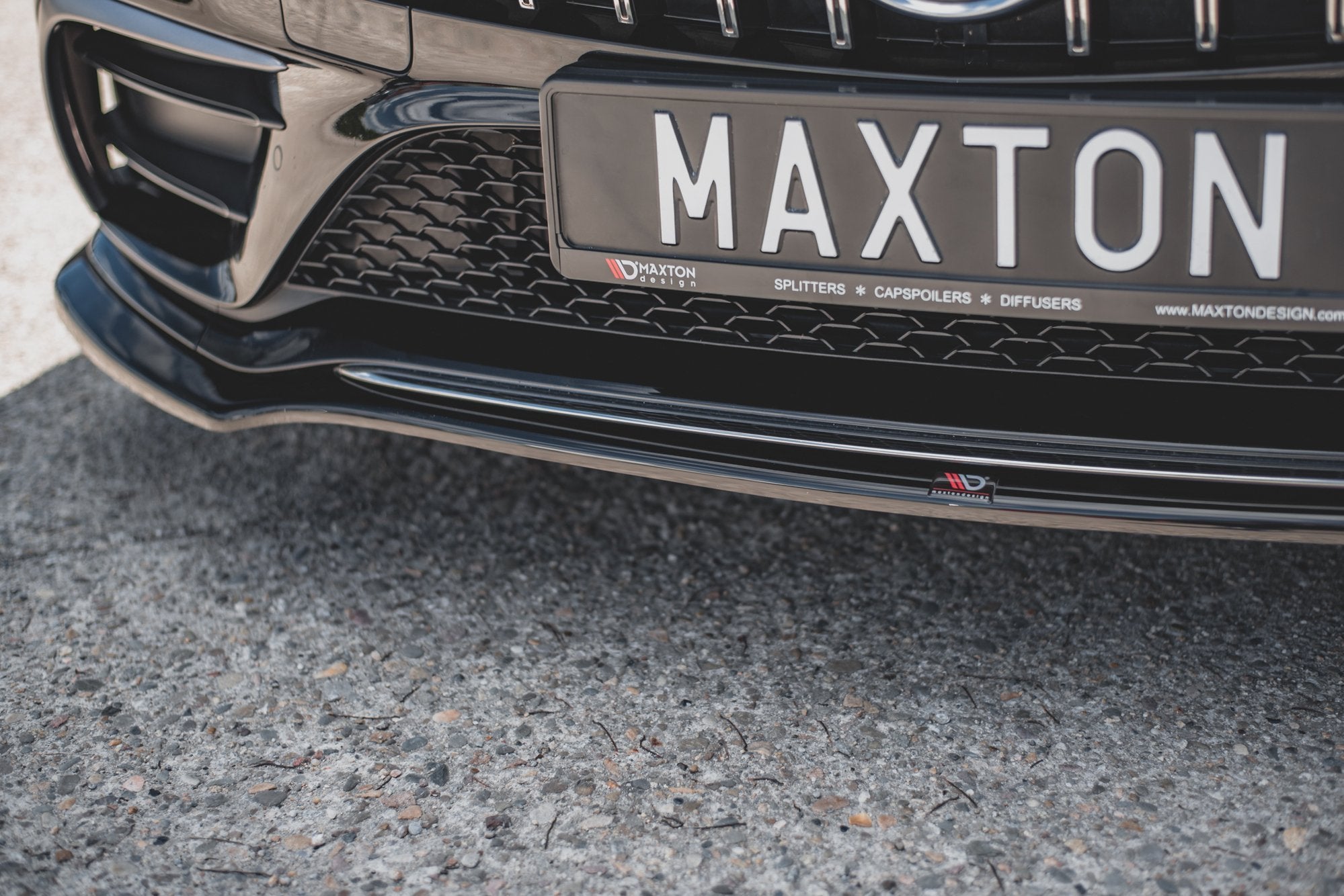 Front Splits V.3 Mercedes-Benz CLS AMG-Line / 53Amg C257