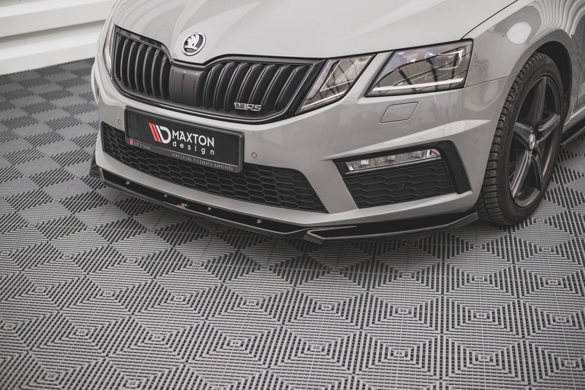 Front Splits v.3 Skoda Octavia RS MK3 Facelift