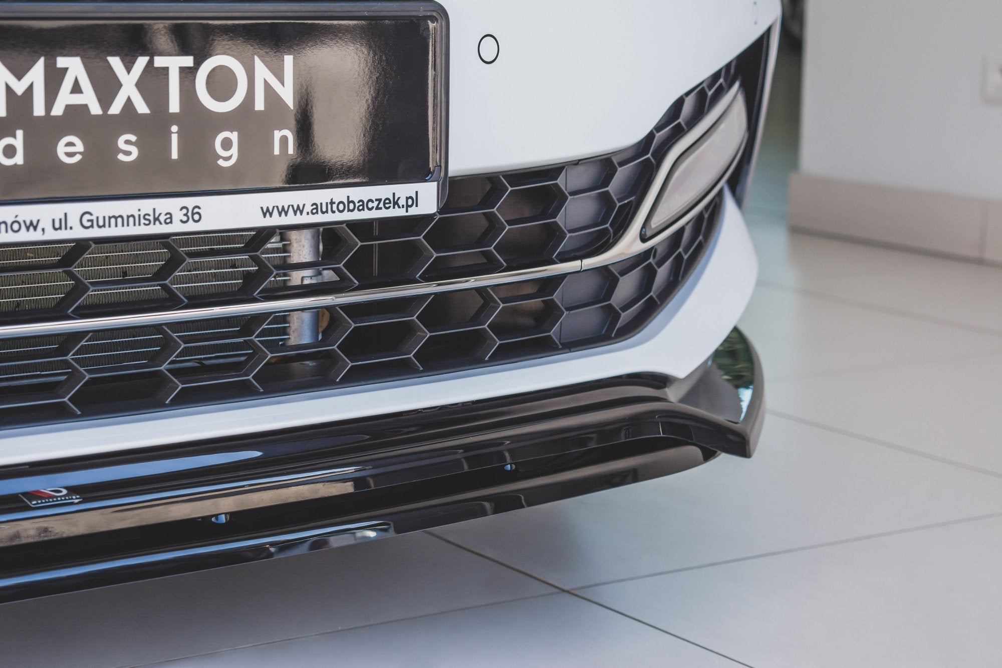 Front Shariter V.3 Skoda Superb Liftback / Combi Mk3 Facelift