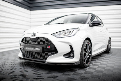 Front Splits v.3 Toyota Yaris mk4