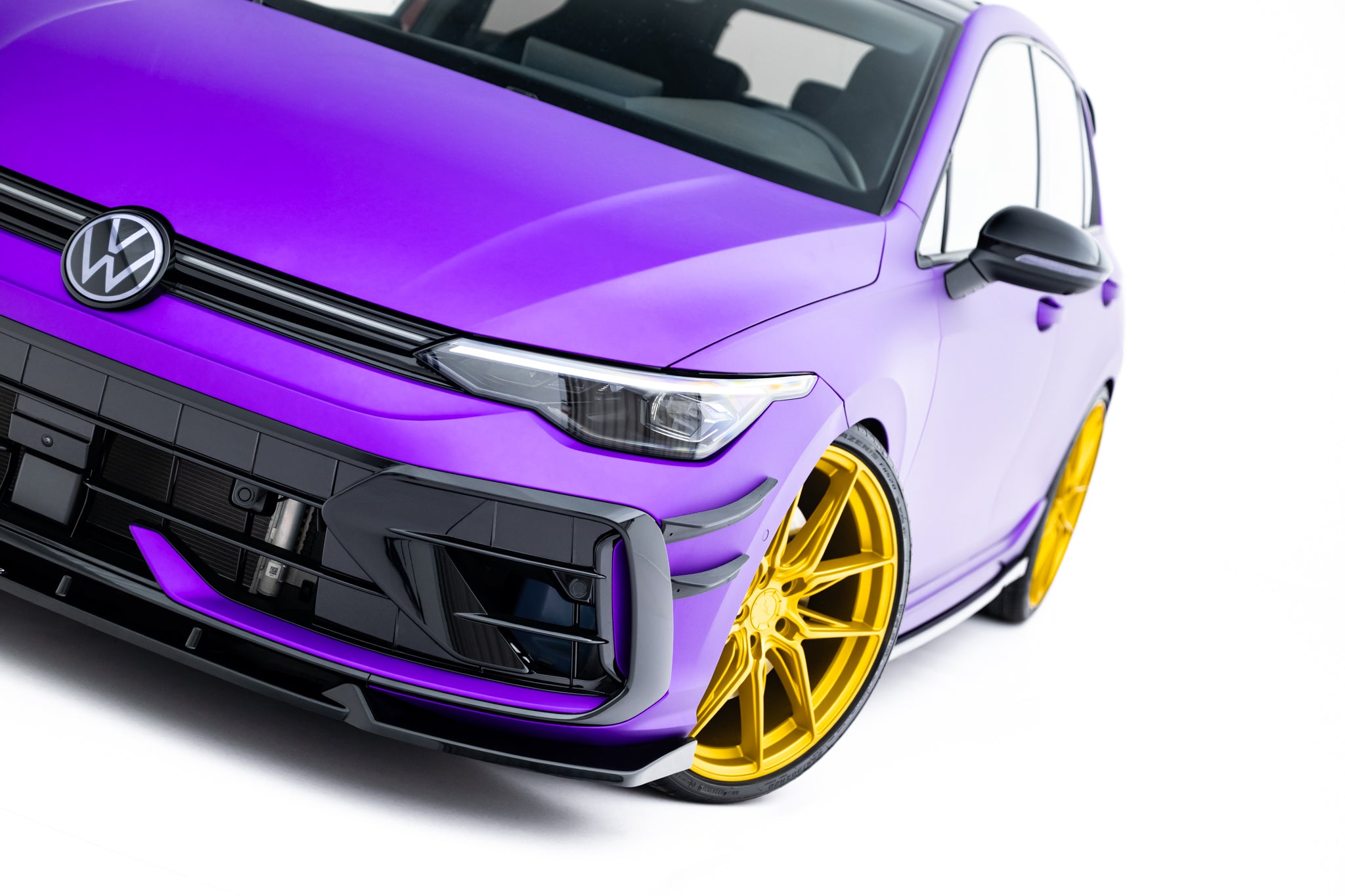 Etuspoileri v.3 Volkswagen Golf R mk8 facelift