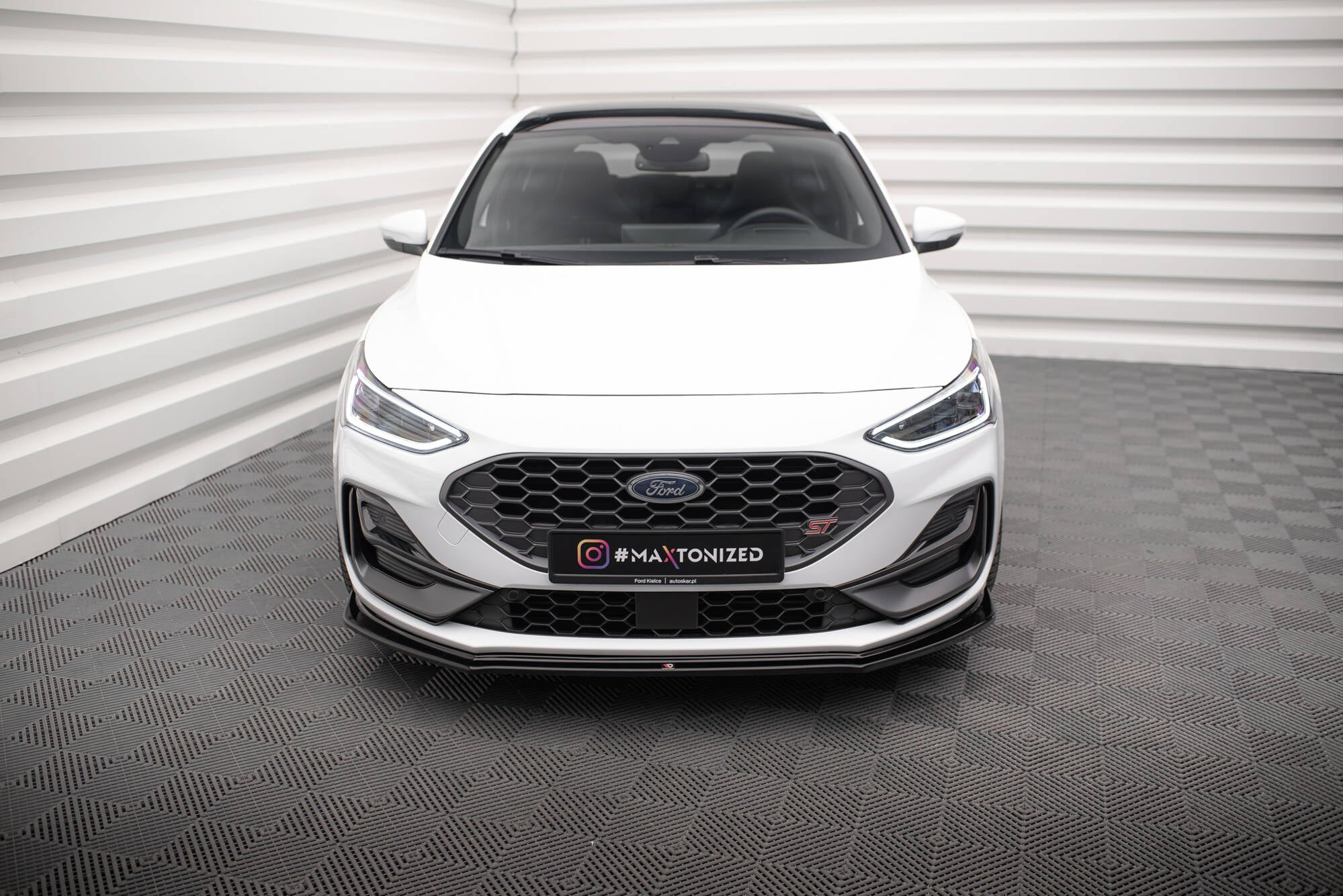 Front splitter v.4 ford focus st / st-line mk4 facelift
