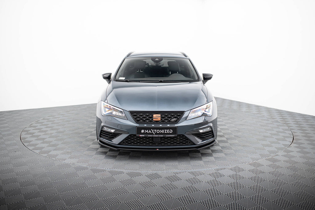 Etuosa jakautuu V.4 istuin Leon cupra / fr mk3 fl