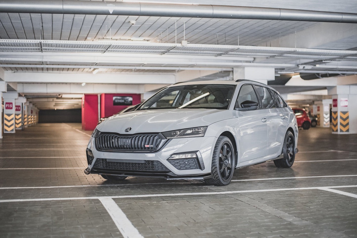 Front Splits v.4 Skoda Octavia RS MK4