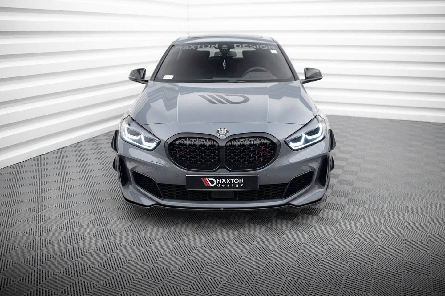 Etuspoileri v.4 BMW 1 M-Packille/ M135i / 128ti F40:lle