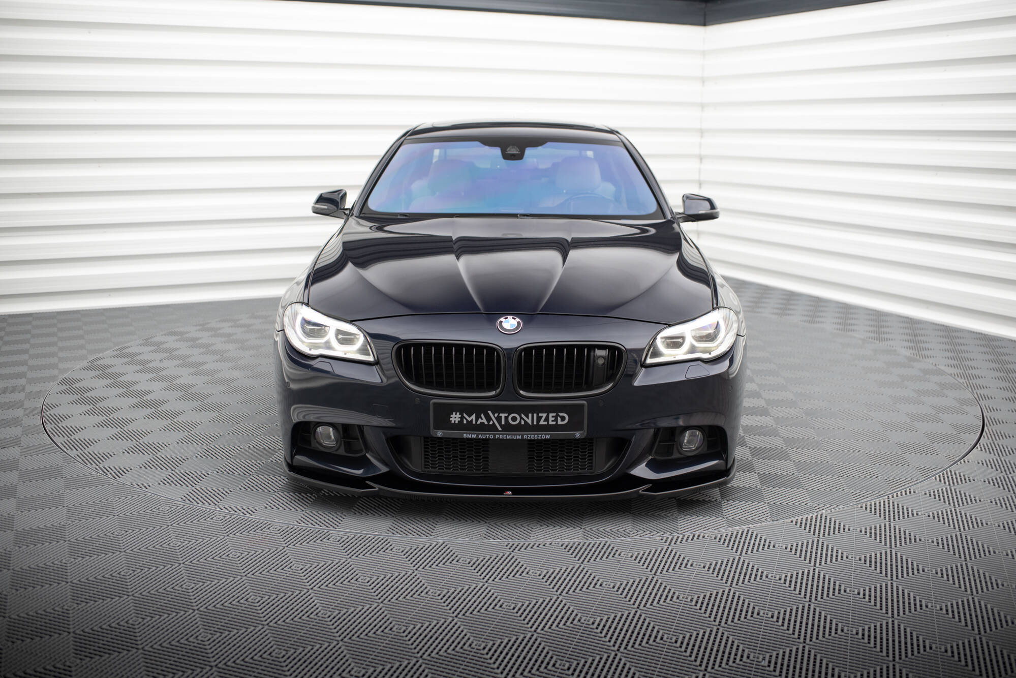 Front Splits v.4 for BMW 5 F10/F11 M-Pack