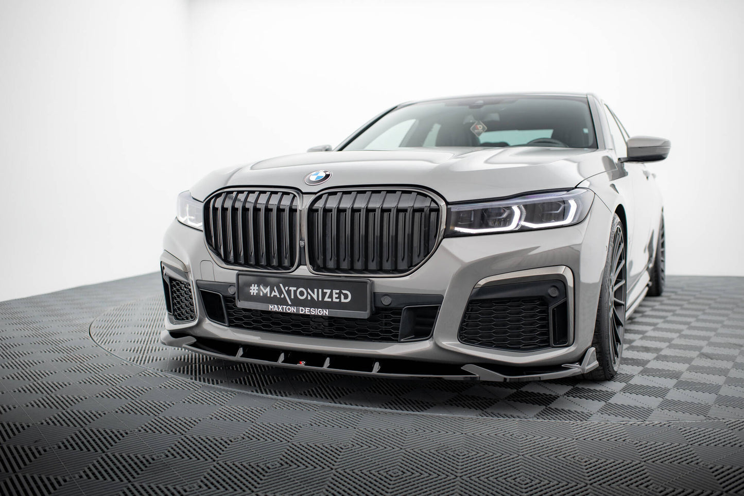 Front Splits v.5 BMW 7 M-pakkaus G11 / G12 Facelift