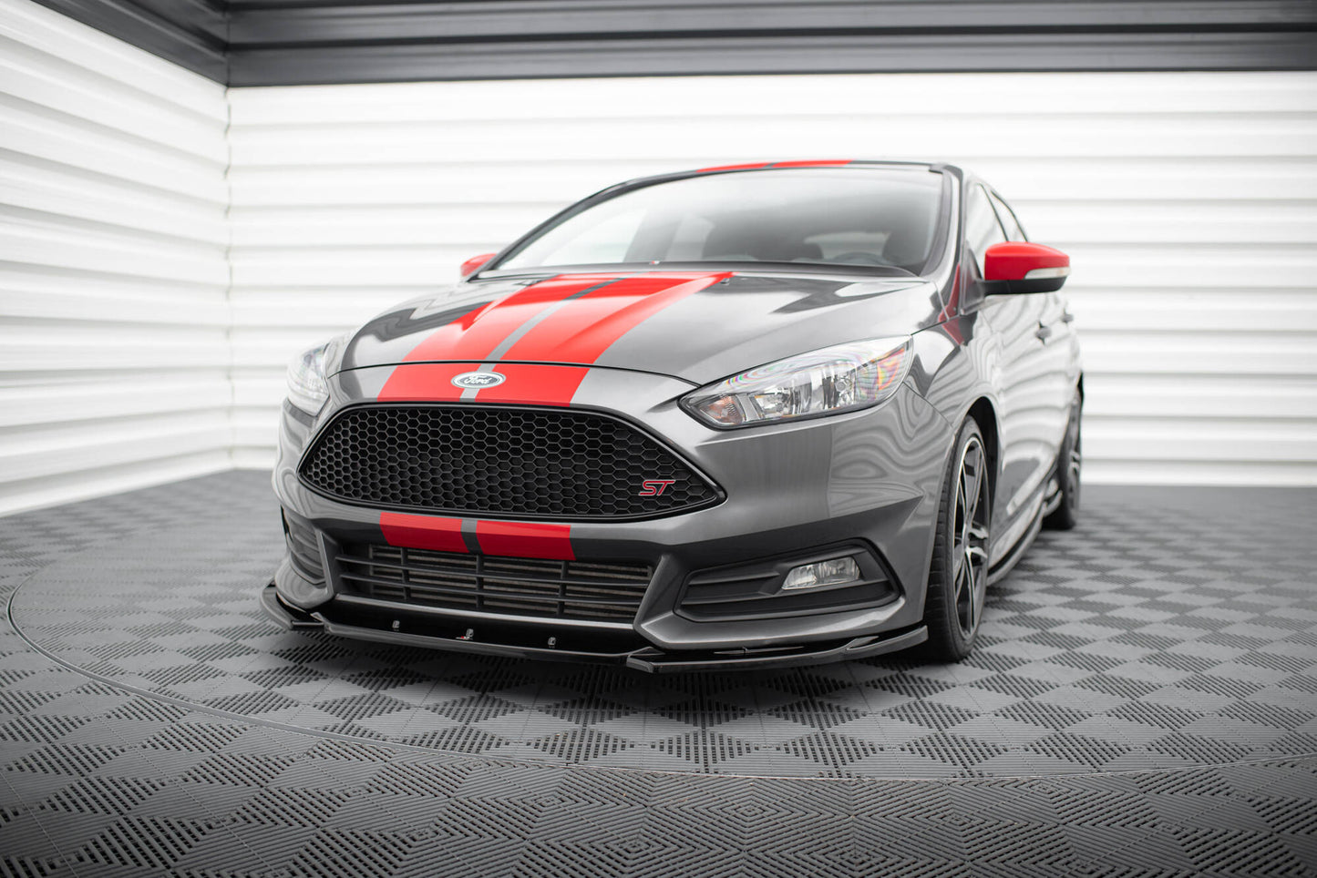 Front splitter v.5 ford focus st mk3 facelift
