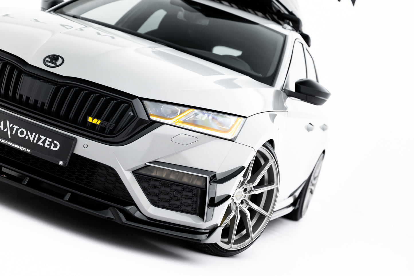 Front splitter v.5 skoda octavia rs mk4