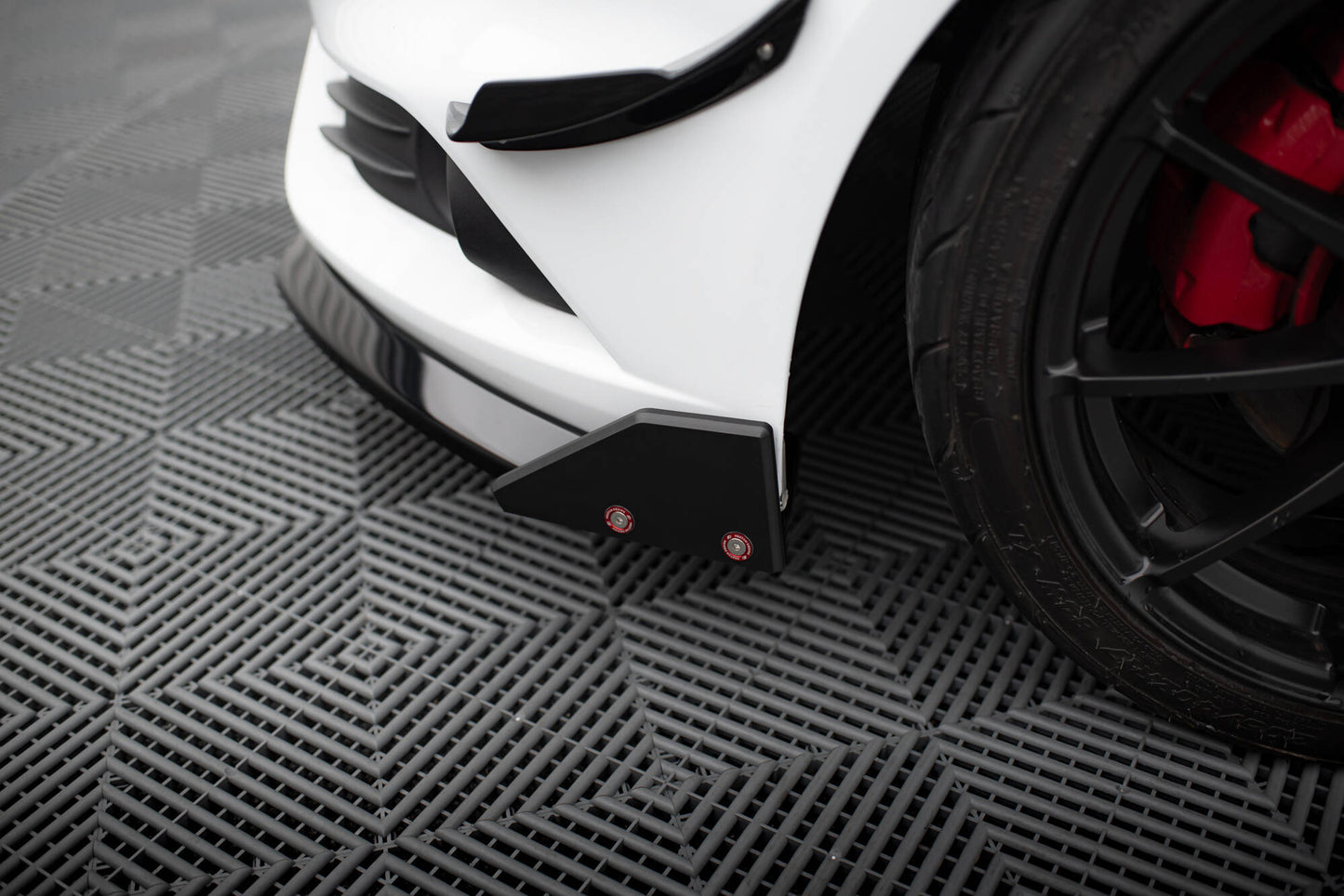 Front splitter v.6 + flaps ford fiesta st mk7 facelift