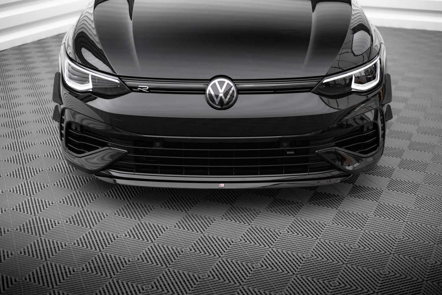 Front splitter v.7 volkswagen golf r mk8