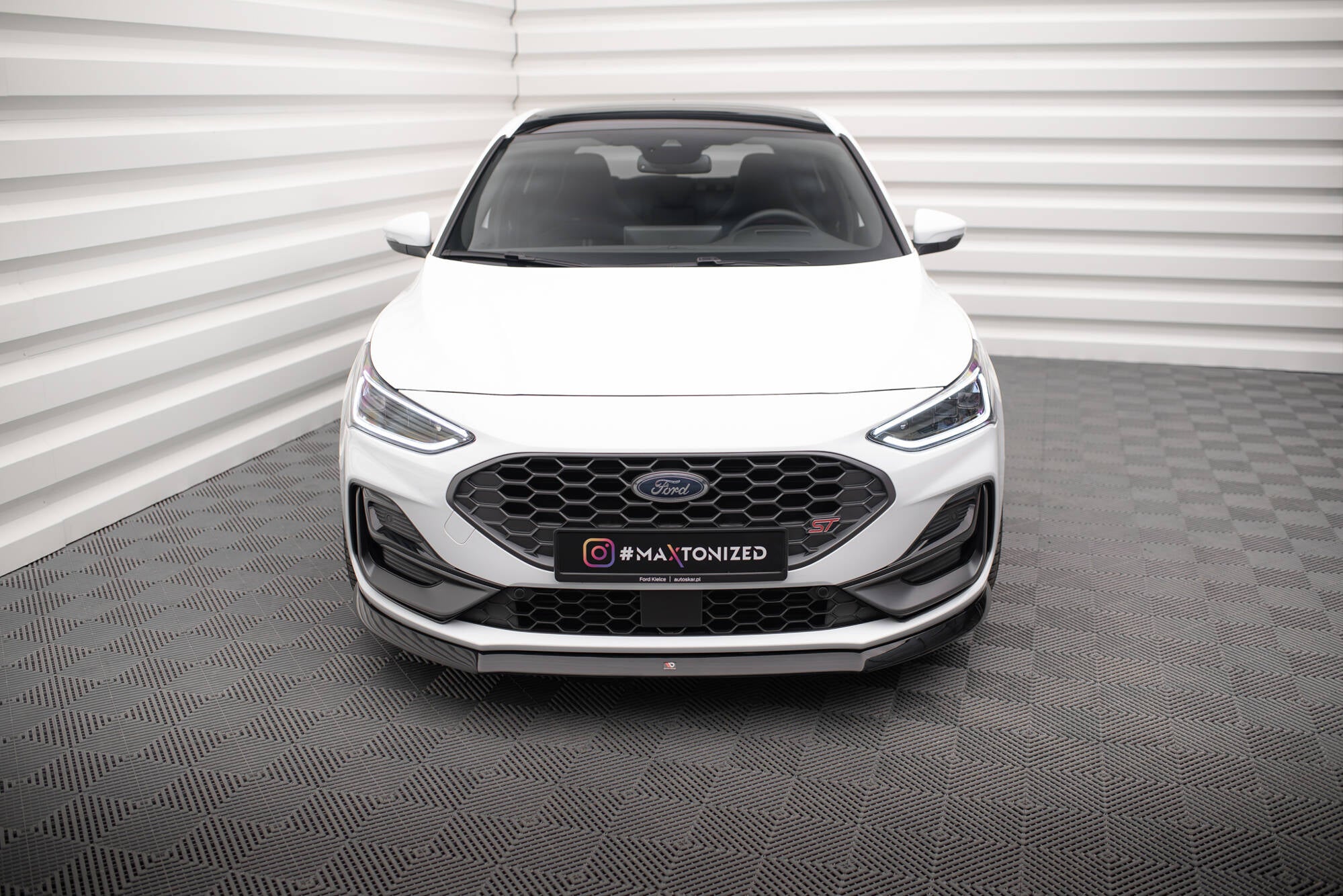 Front splitter v.8 ford focus st / st-line mk4 facelift