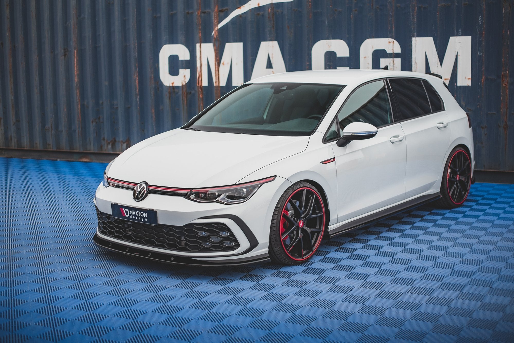 Etujakaja Volkswagen Golf GTI / GTE / GTD / R-Line MK8