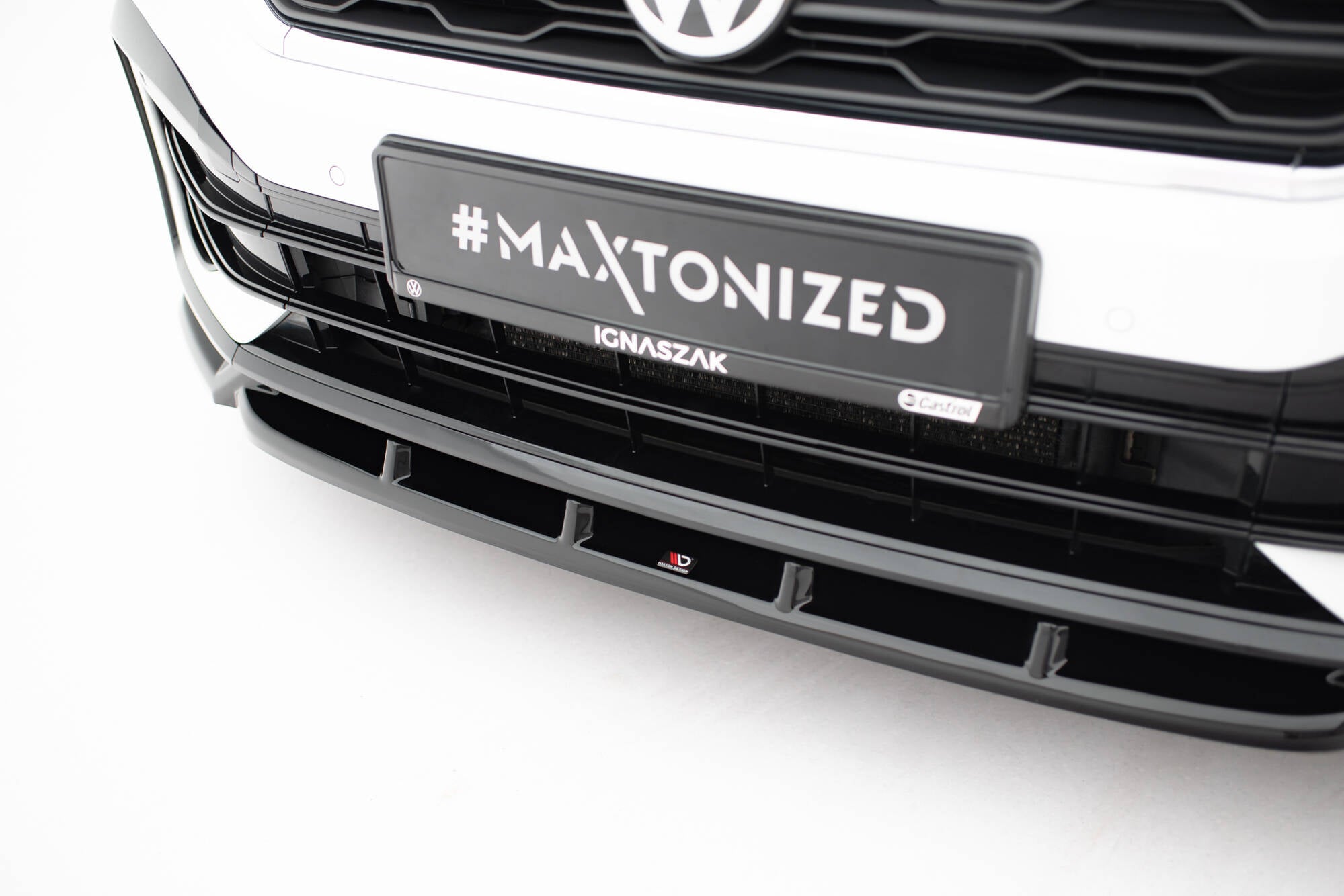 Front splits Volkswagen T-Roc R MK1
