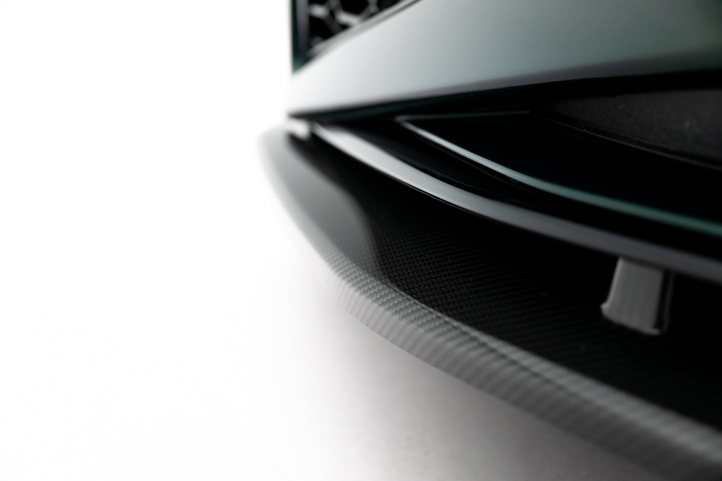 Prepreg carbon fiber front splitter audi rs7 c8