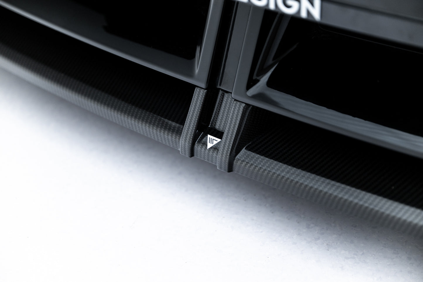 Prepreg carbon fiber front splitter bmw m135i / 1 m-pack f70