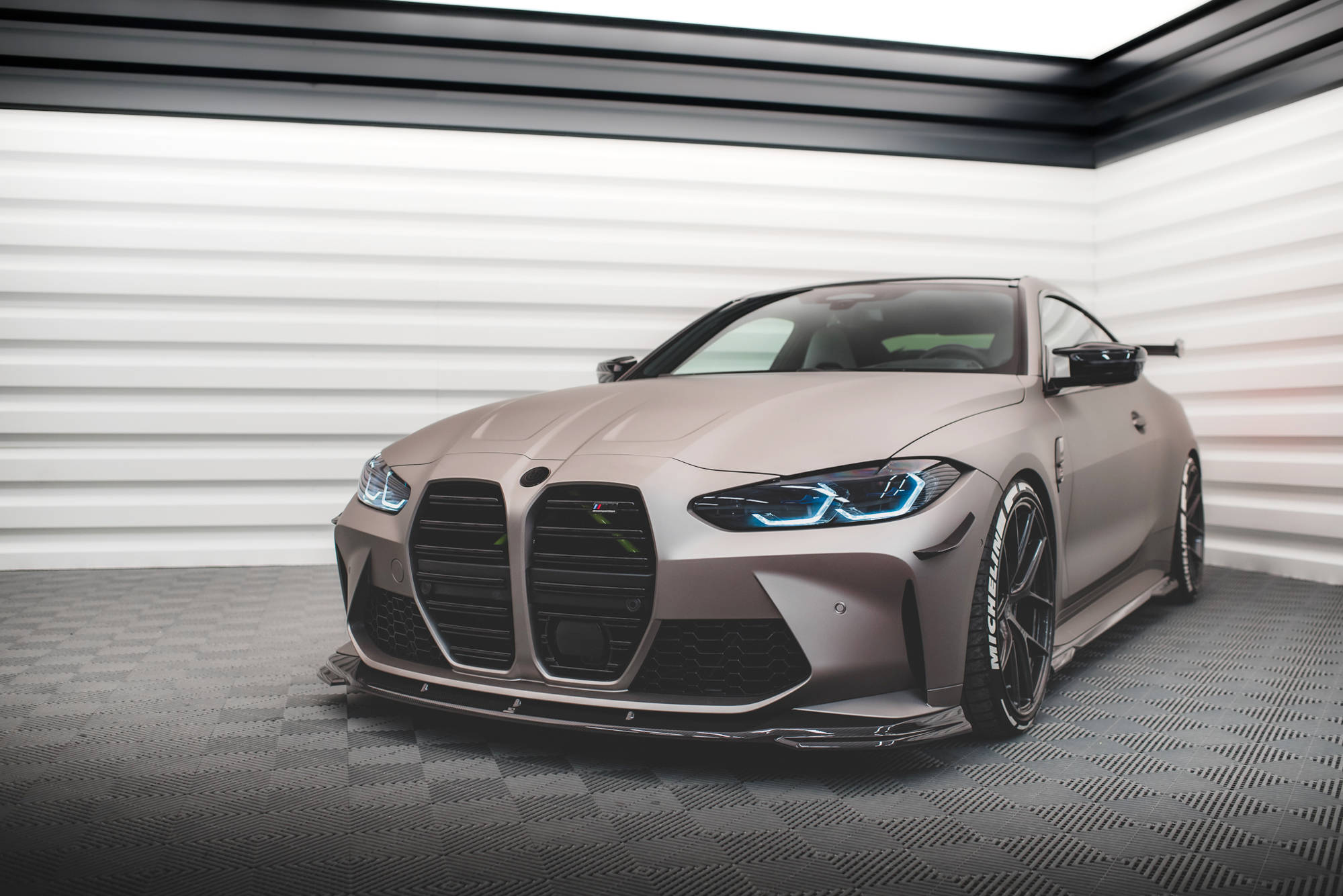 Prepreg Carbon Fiber Front Splits V.2 BMW M4 G82