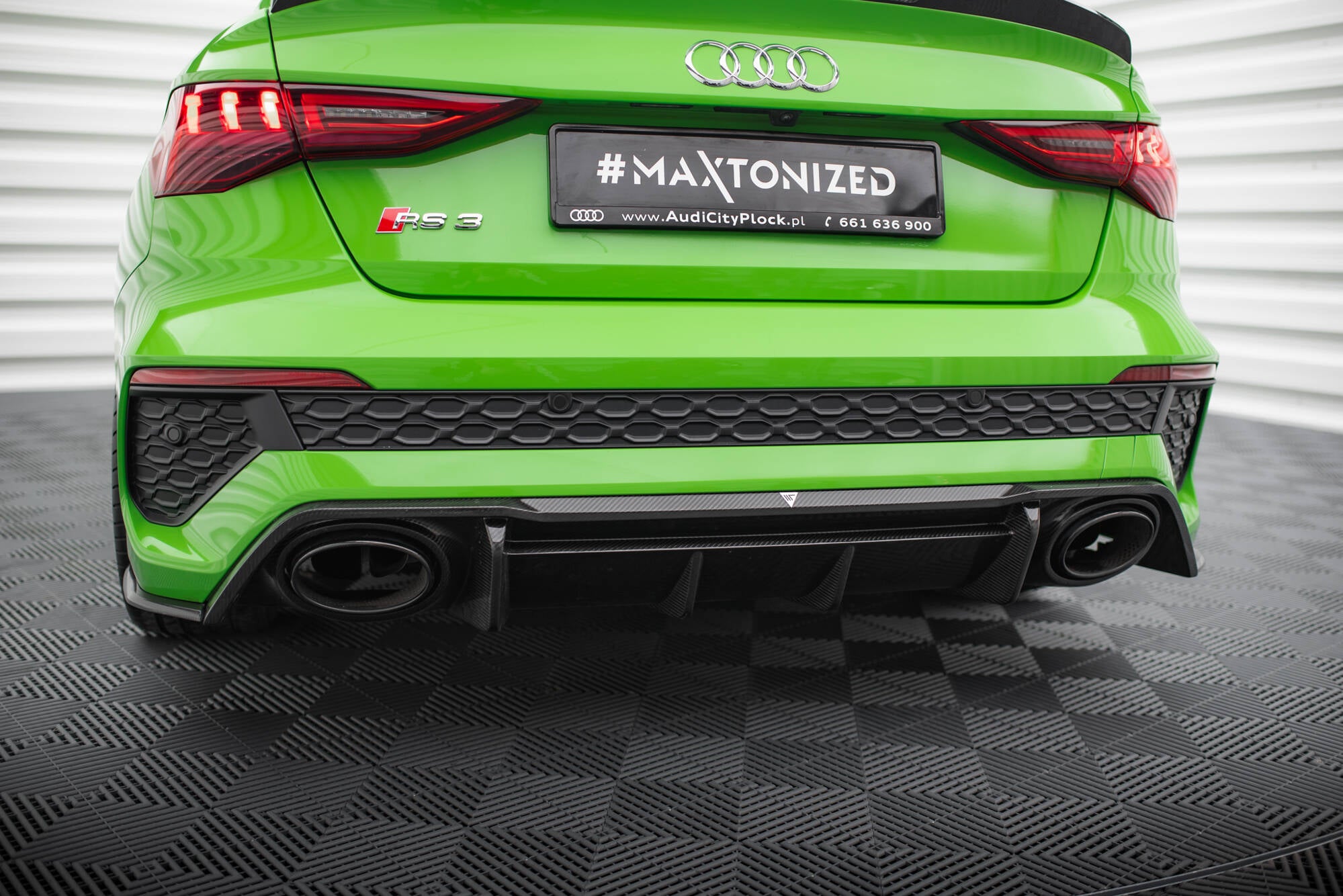 Prepreg carbon fiber rear diffuser audi rs3 8y