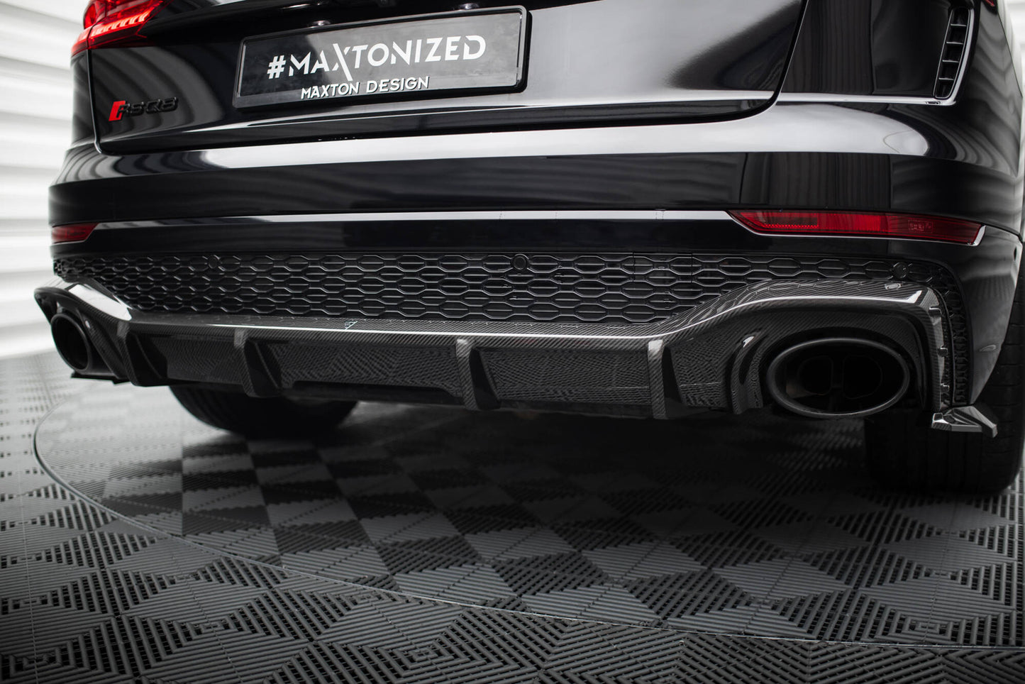Prepreg carbon fiber rear diffuser audi rsq8 mk1
