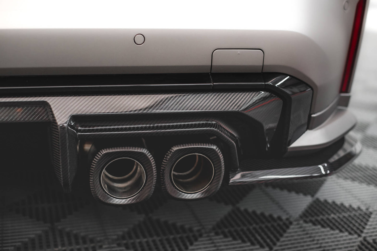 Prepreg carbon fiber rear diffuser bmw m4 g82