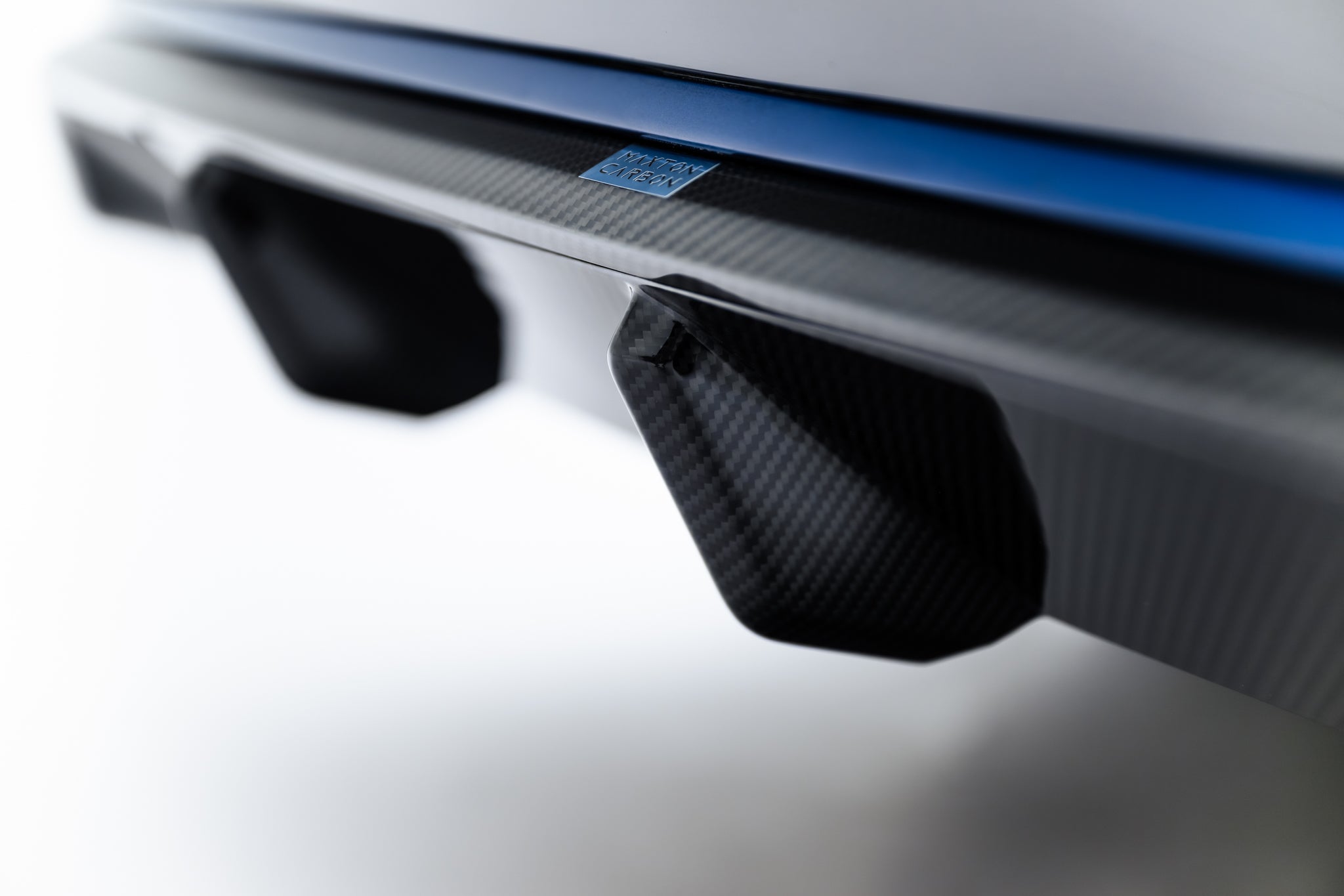 Prepreg-hiilikuituinen takadiffuusori bmw x7 m-pack g07 / g07 facelift (vetokoukulla varustettu versio)