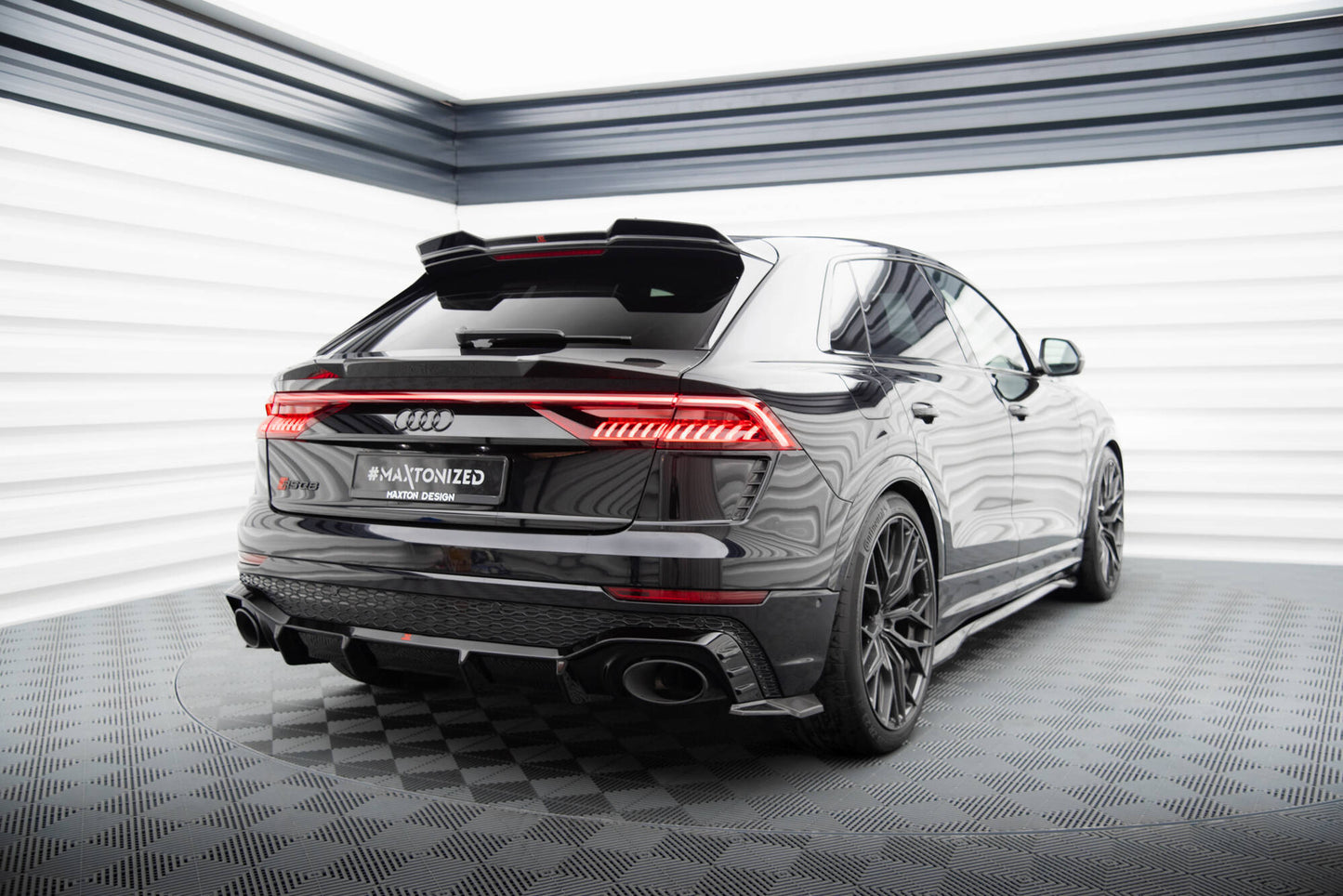 Prepreg carbon fiber rear side splitters audi rsq8 mk1