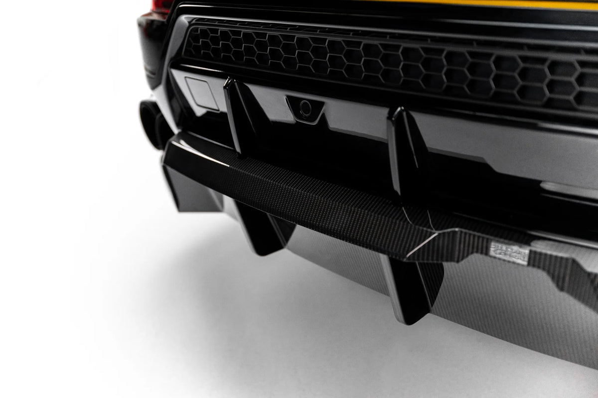 Prepreg carbon fiber rear splitter (with vertical bars) suitable for lamborghini urus mk 1