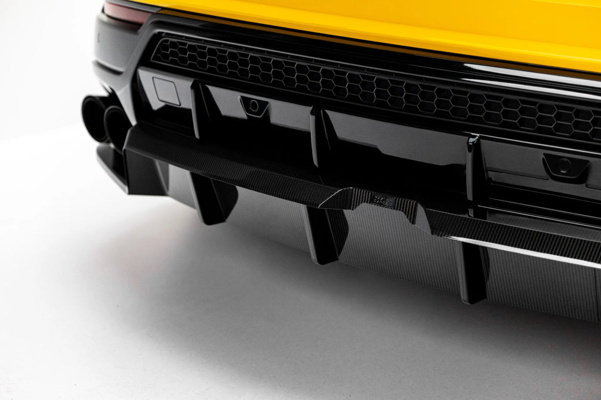 Prepreg carbon fiber rear splitter (with vertical bars) suitable for lamborghini urus mk 1