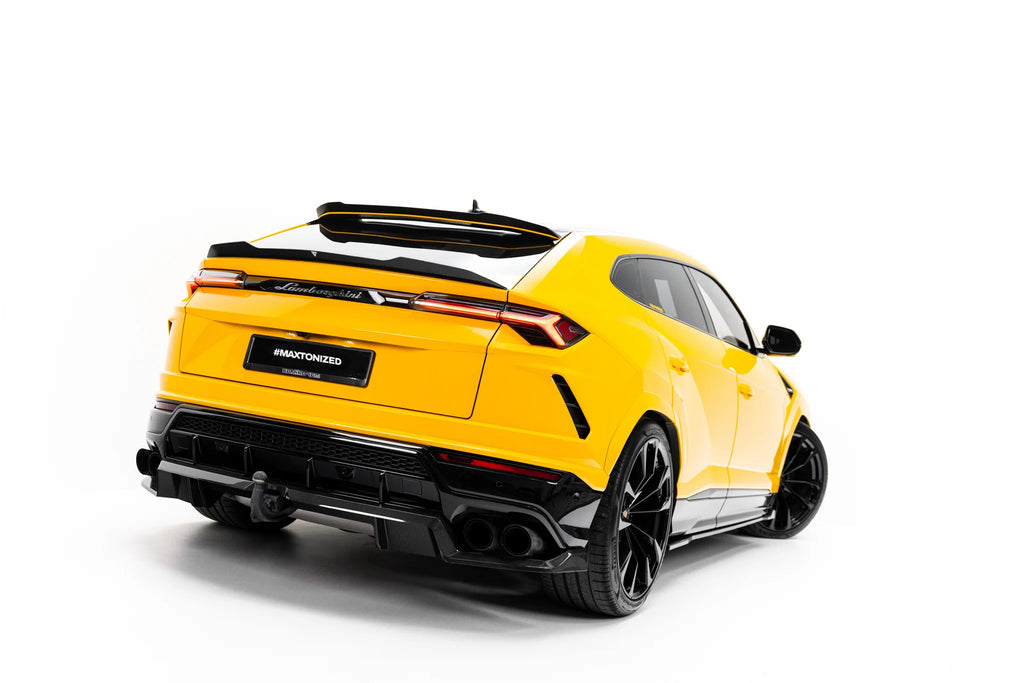 Prepreg carbon fiber rear splitter (with vertical bars) suitable for lamborghini urus mk 1
