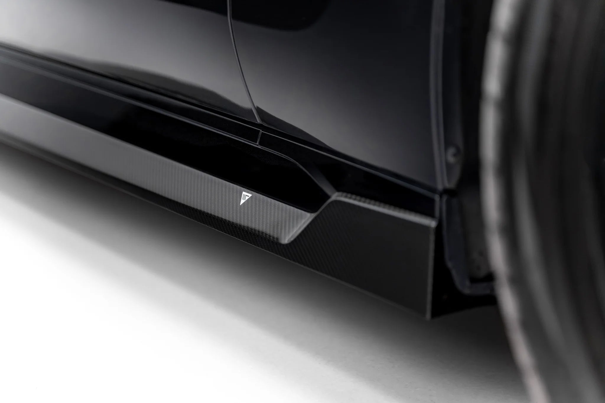 Prepreg carbon fiber side skirts bmw 7 m-pack / m760e / i7 m-pack g70