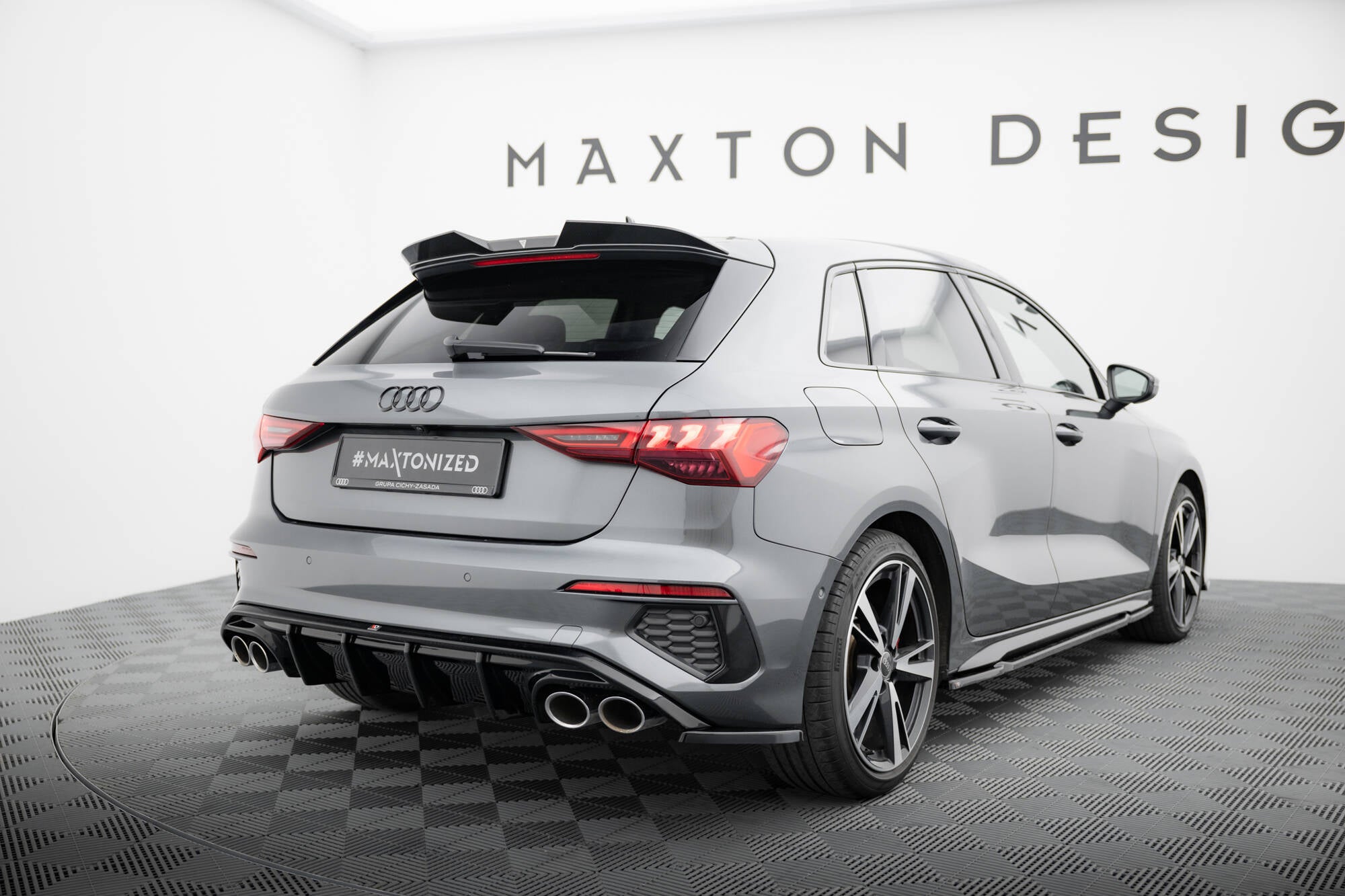 Prepreg Carbon Fiber Tailgate Spoiler Audi RS3 / S3 / A3 S-Line Sportback 8y
