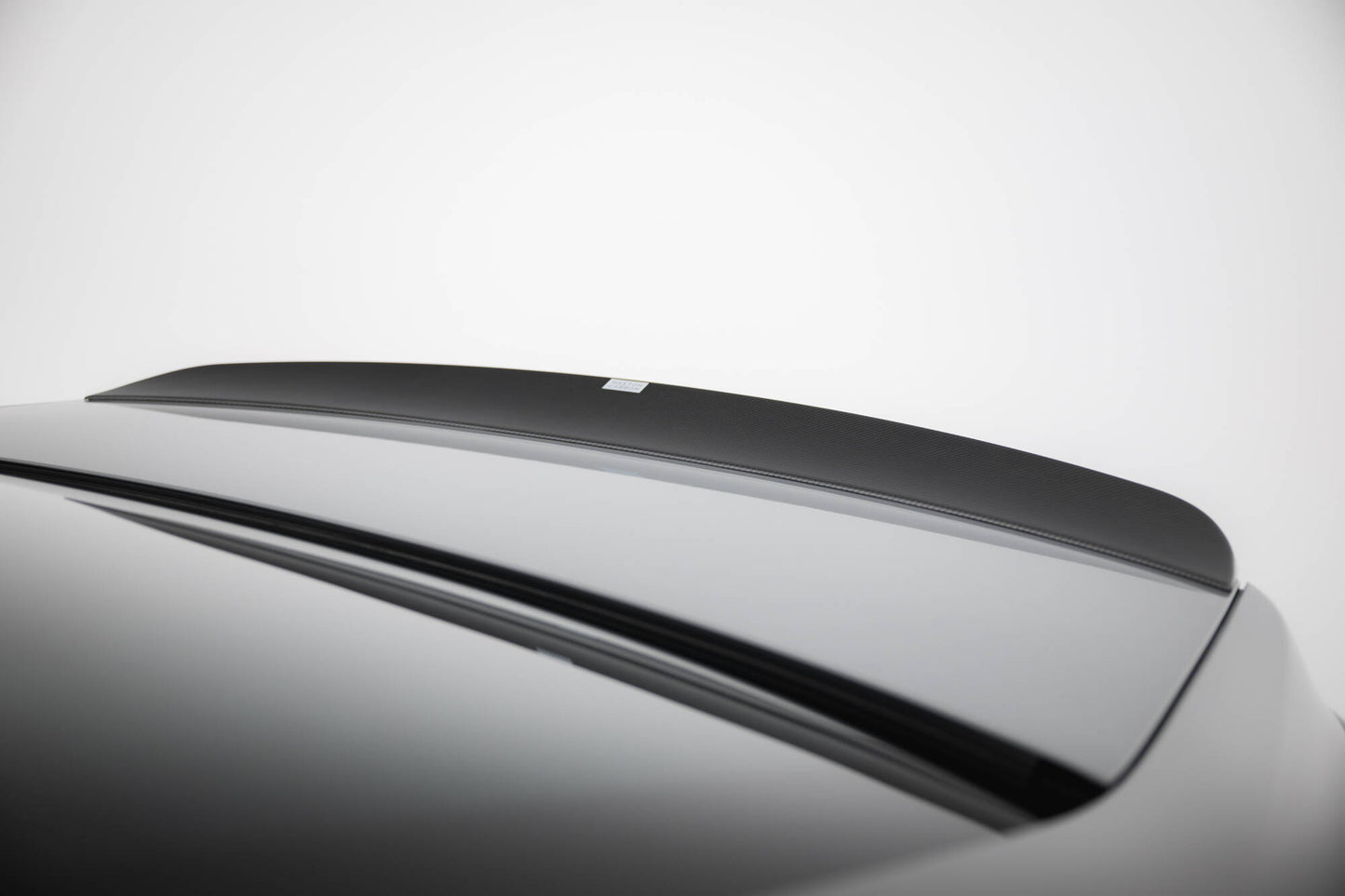 Prepreg carbon fiber tailgate spoiler bmw 7 g11 / g11 facelift
