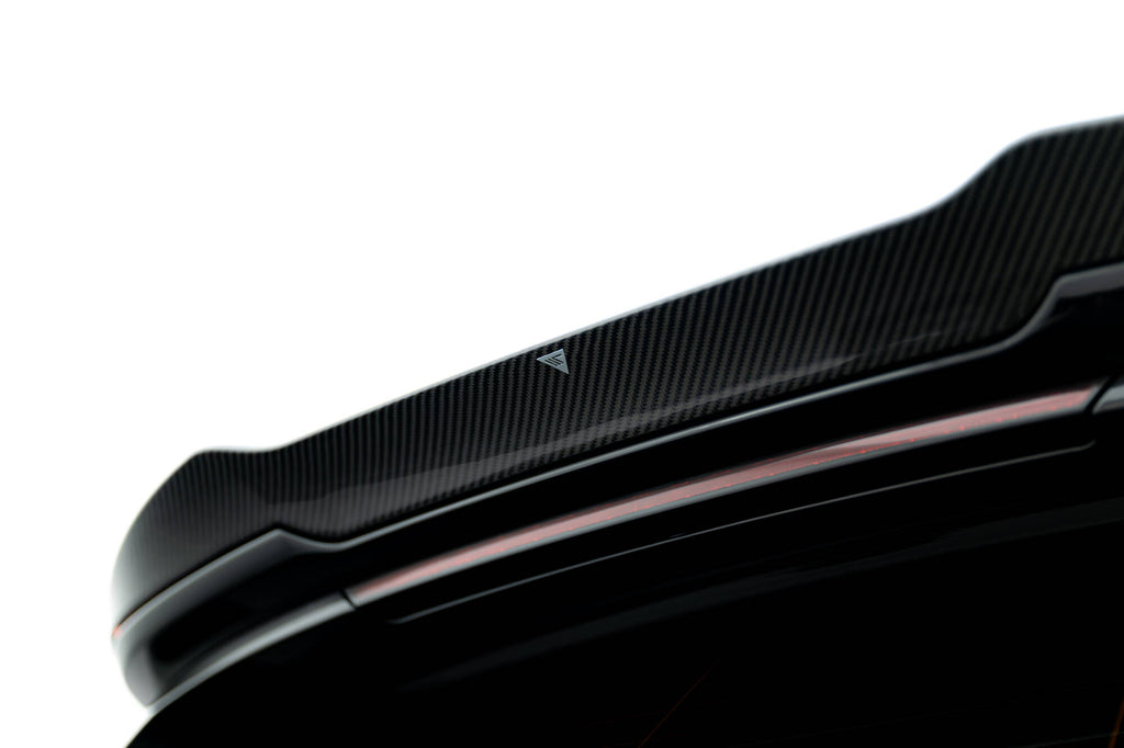 Prepreg carbon fiber tailgate spoiler bmw m135i f70
