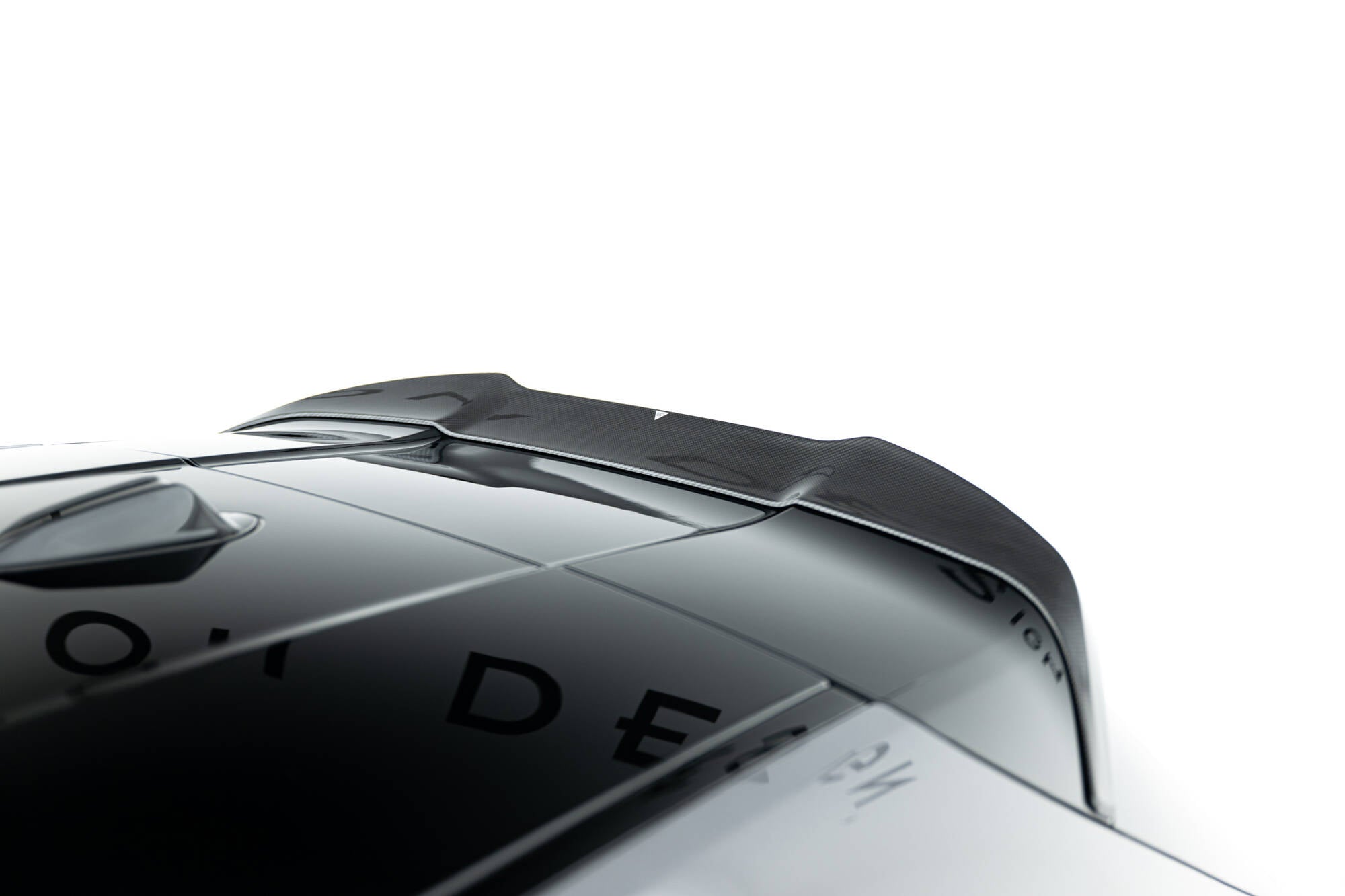 Prepreg carbon fiber tailgate spoiler bmw m135i f70