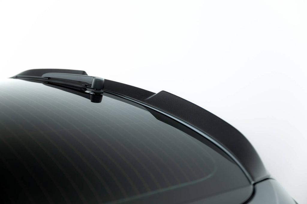Prepreg carbon fiber tailgate spoiler (lower) audi rs6 c8