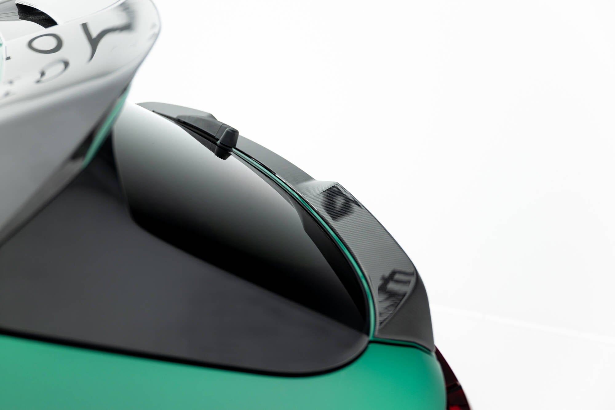 Prepreg carbon fiber tailgate spoiler (lower) bmw x5 m f95 facelift