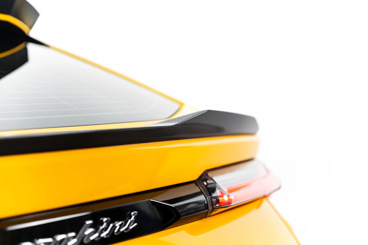 Prepreg carbon fiber tailgate spoiler (lower) suitable for lamborghini urus mk 1