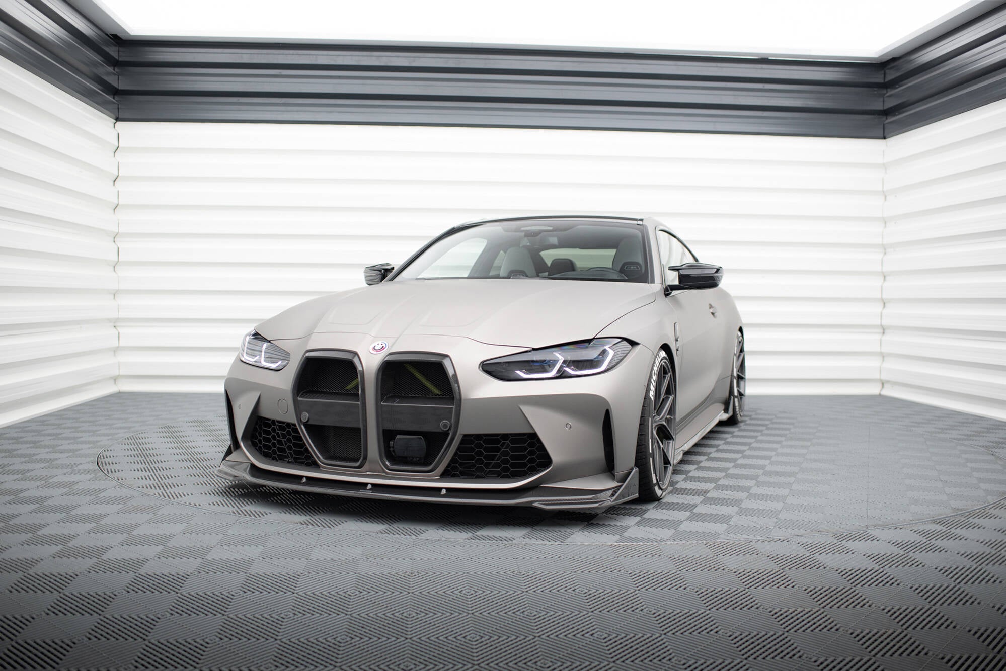Prepreg -hiilen etuläppät BMW M4 G82
