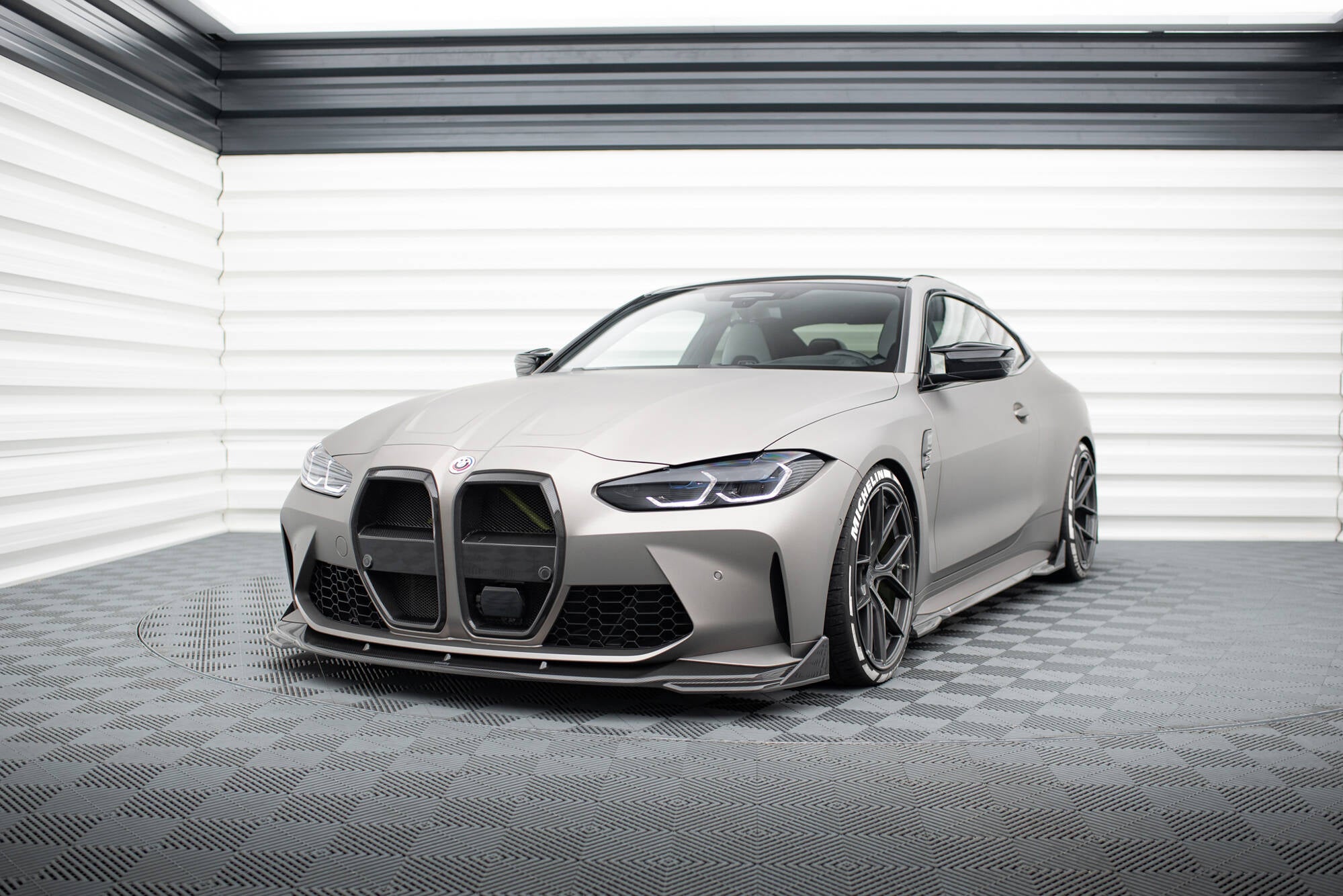 Prepreg -hiilen etuläppät BMW M4 G82