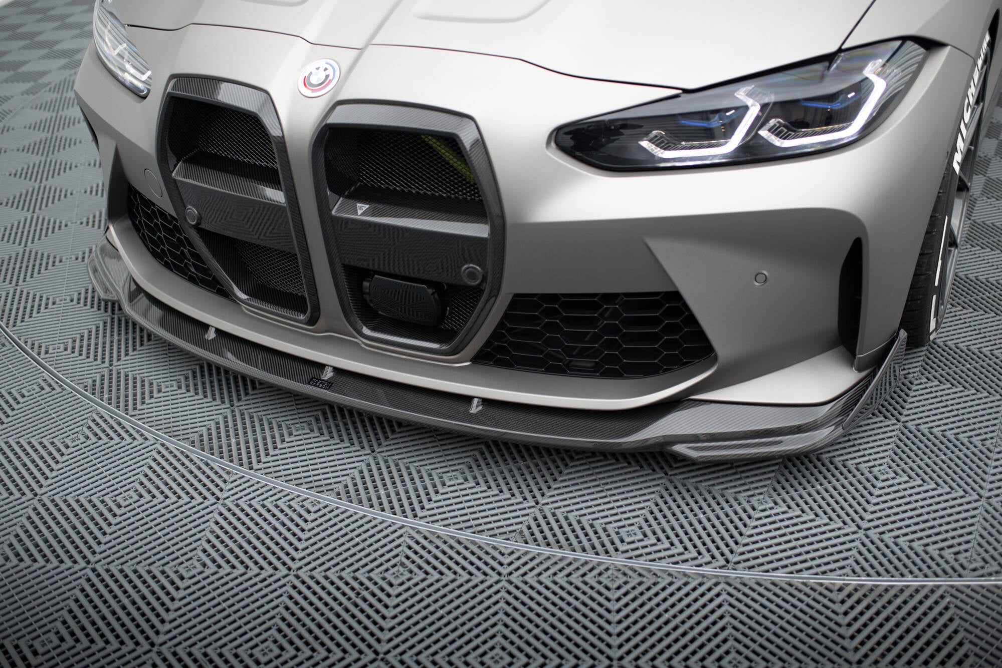 Prepreg -hiilen etuläppät BMW M4 G82