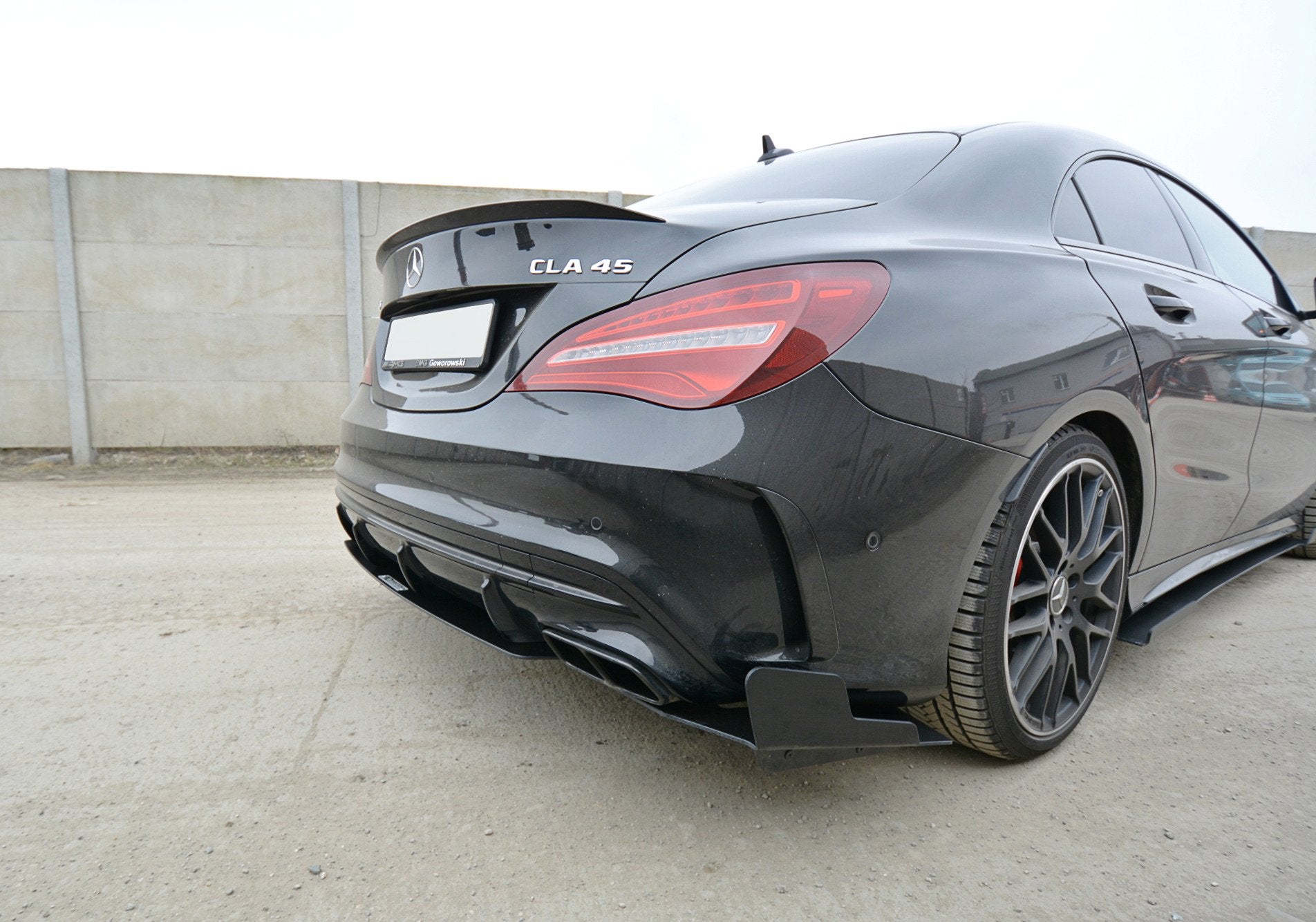 Racing bagside splitter Mercedes CLA A45 AMG C117 ansigtsløftning