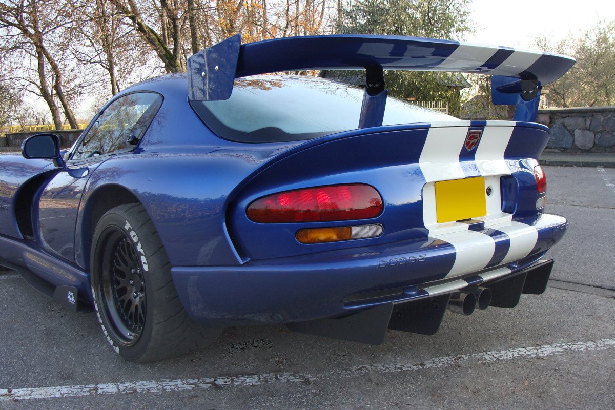 Bagerste diffusor Dodge Viper GTS