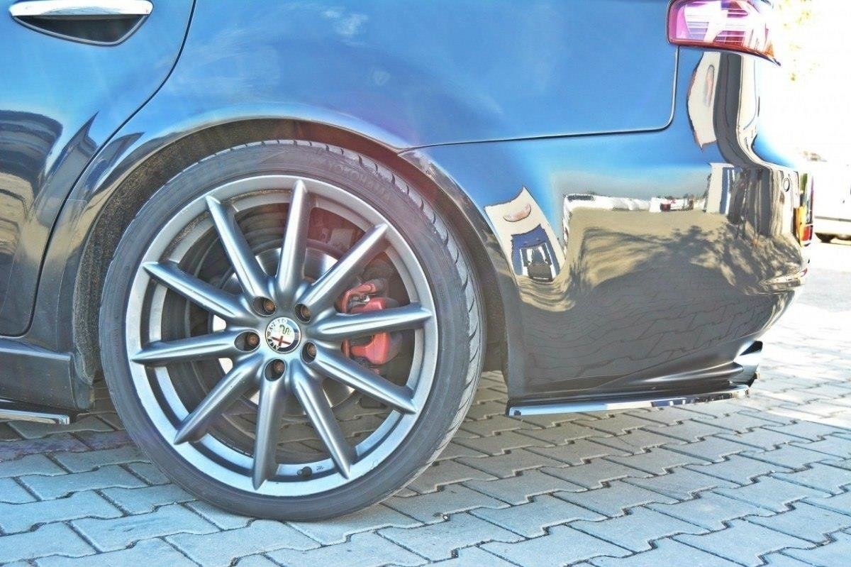 Rear side splitters alpha romeo 159