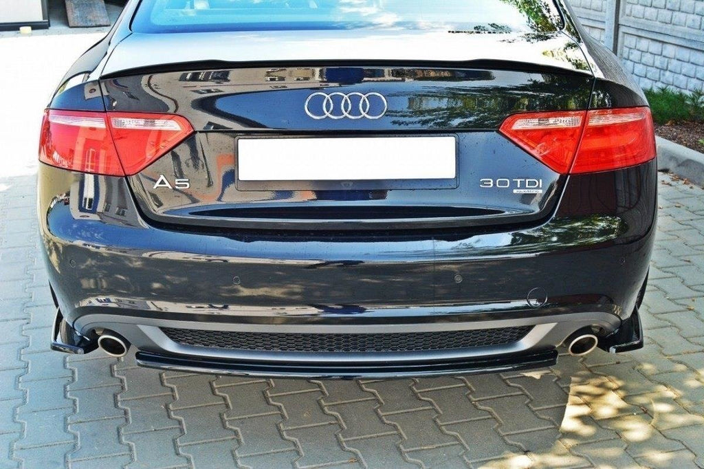 Takapuolen jakajat Audi A5 S-Line