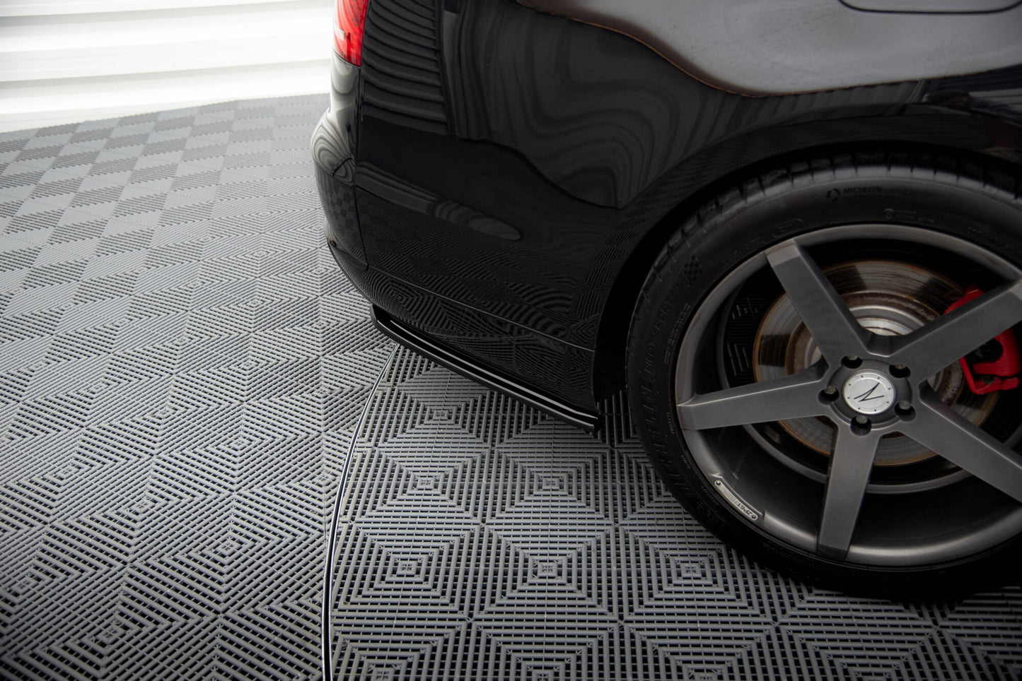 Rear side splitters audi a8 d4