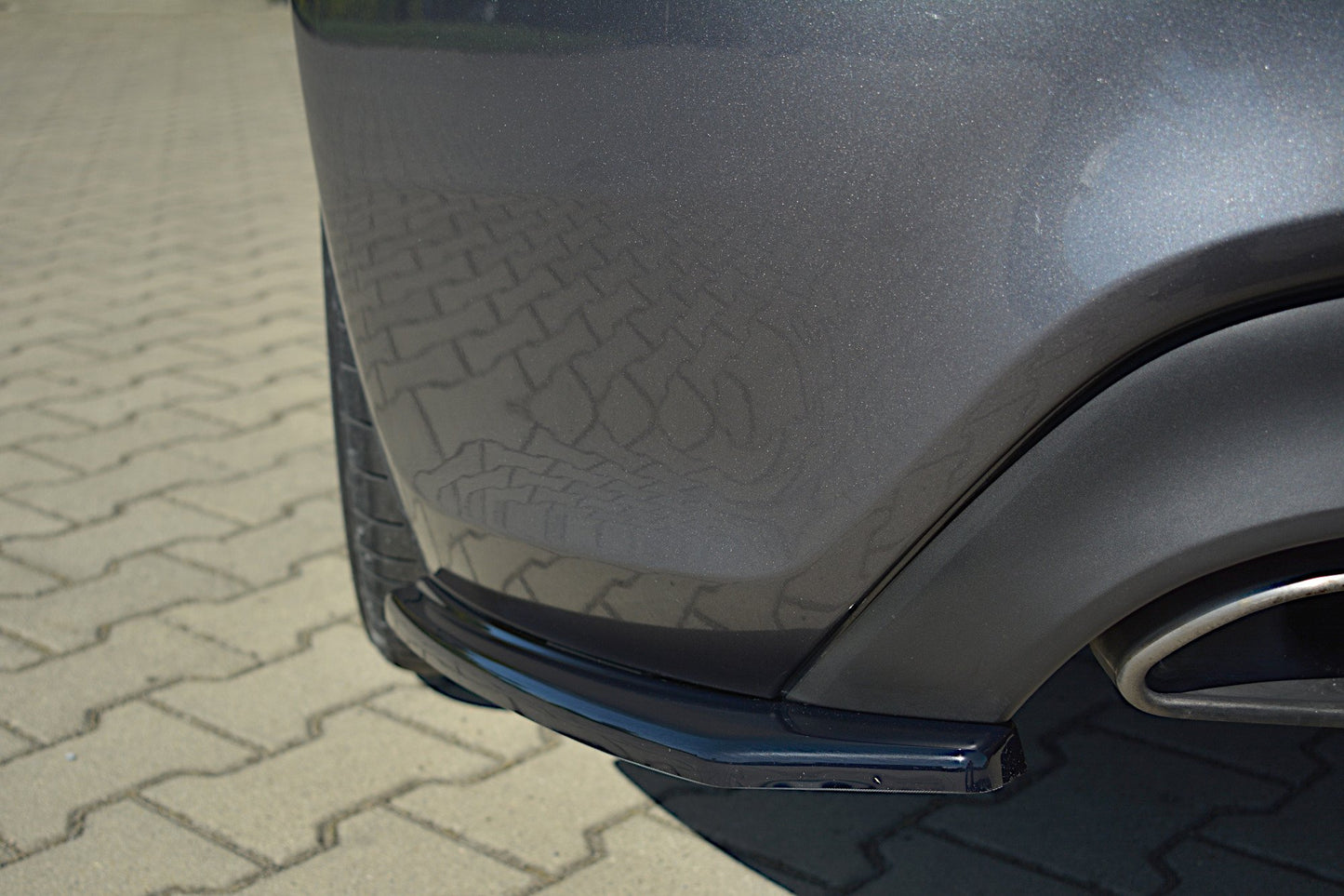 Rear side splitter's hyundai genesis coupe Mk.1