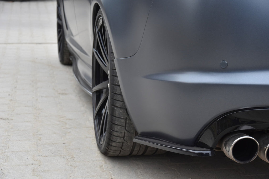 Takapuolen jakajat Jaguar XF-R
