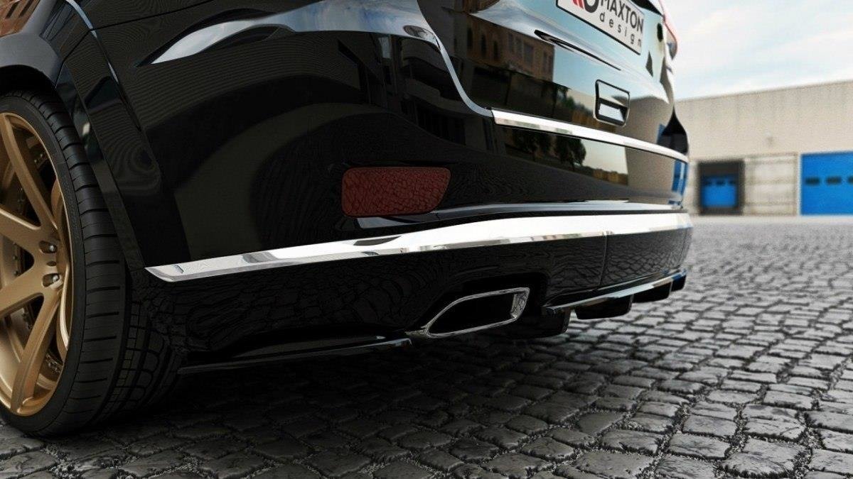 Bagsiden Splitters Jeep Grand Cherokee WK2 Summit (ansigtsløftning)
