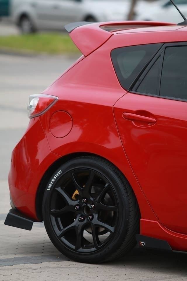 Mazda 3 mk2 mps:n takasplitterit